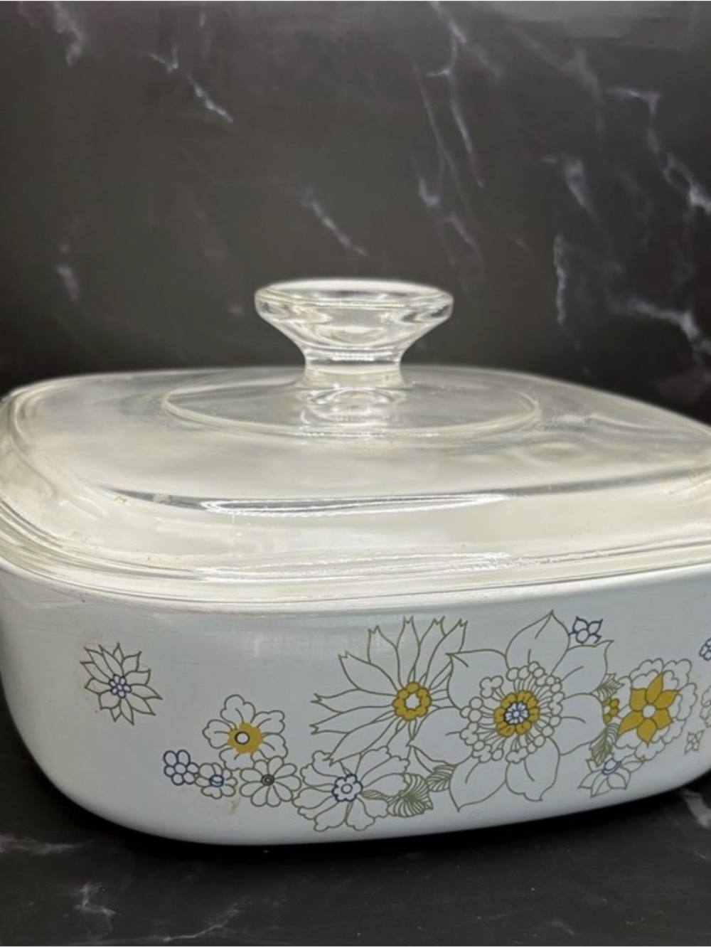 Vtg CorningWare Daisy Floral Bouquet Flower Power-2 Qrt Casserole w/Lid- A-2-B